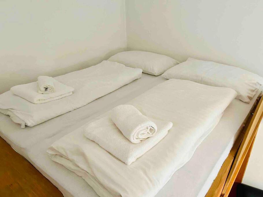 Retro Chic - Charming Apartment Near Augarten Bécs Kültér fotó